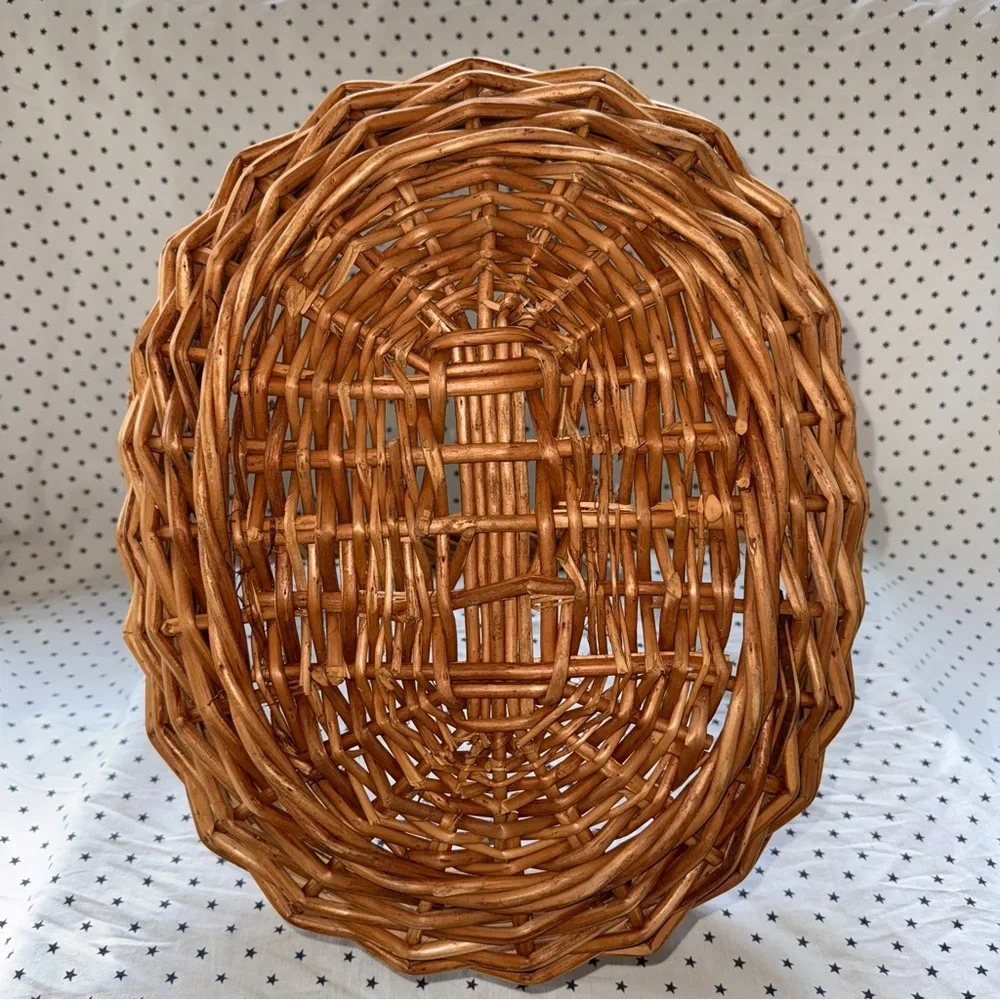 Vintage Wicker Oblong Large Handled Gathering / Storage / Display Basket 17”x15”